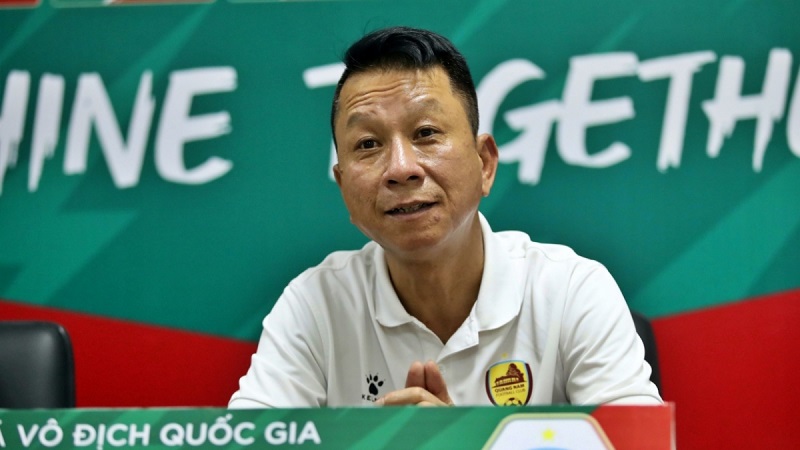 hlv-van-sy-son-dinh-bac-se-chang-the-hien-duoc-gi-o-u23-viet-nam-dau-toi-la-thay-nen-toi-biet
