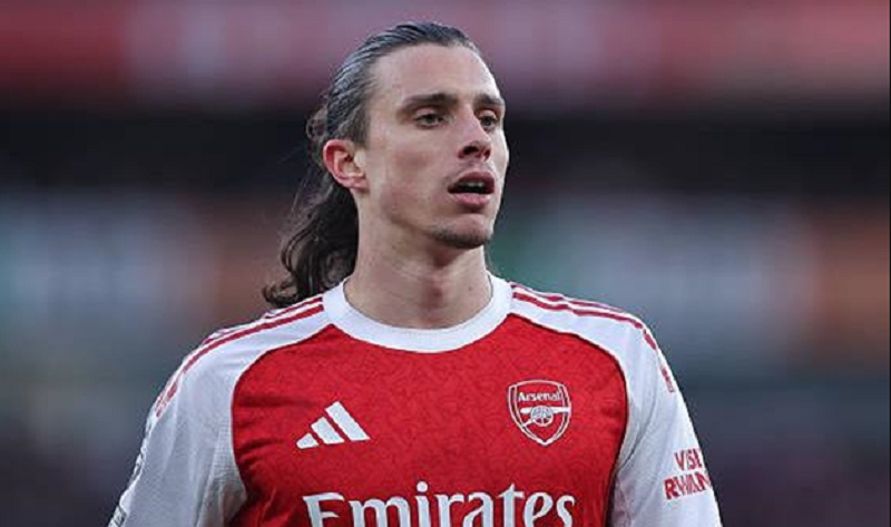 riccardo-calafiori-tiet-lo-yeu-to-then-chot-phia-sau-hang-thu-vung-chac-cua-arsenal